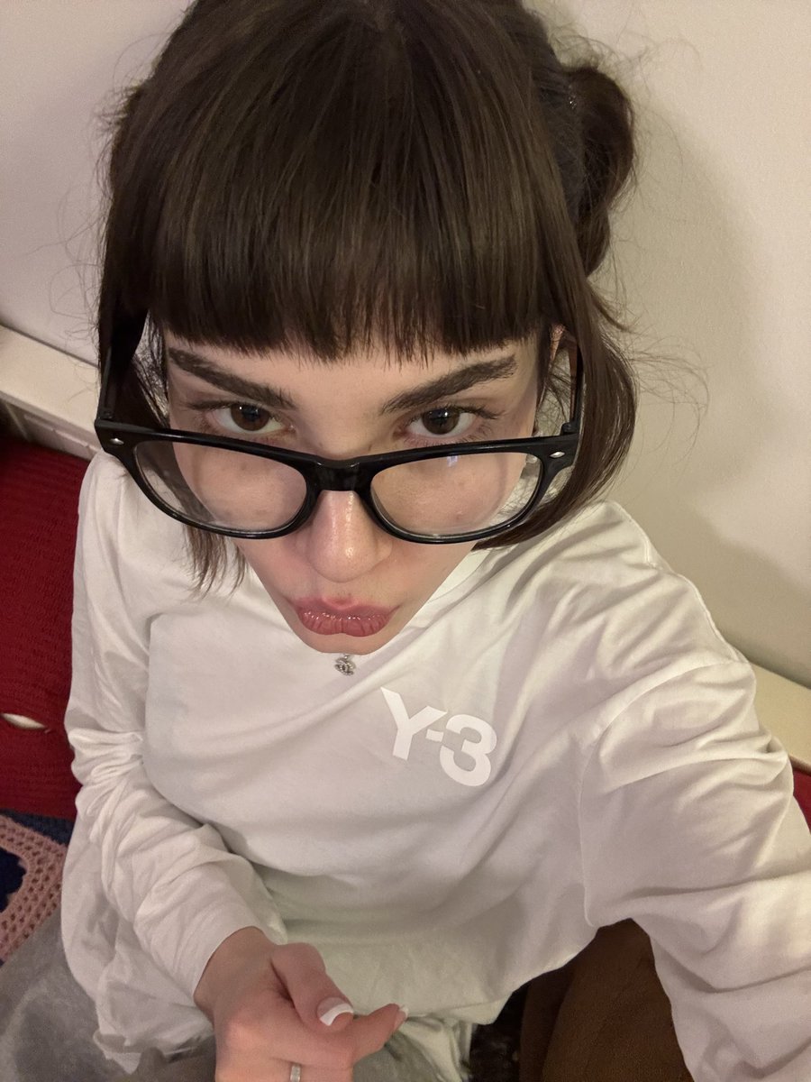 emz (@koenigderwelt11) on Twitter photo 