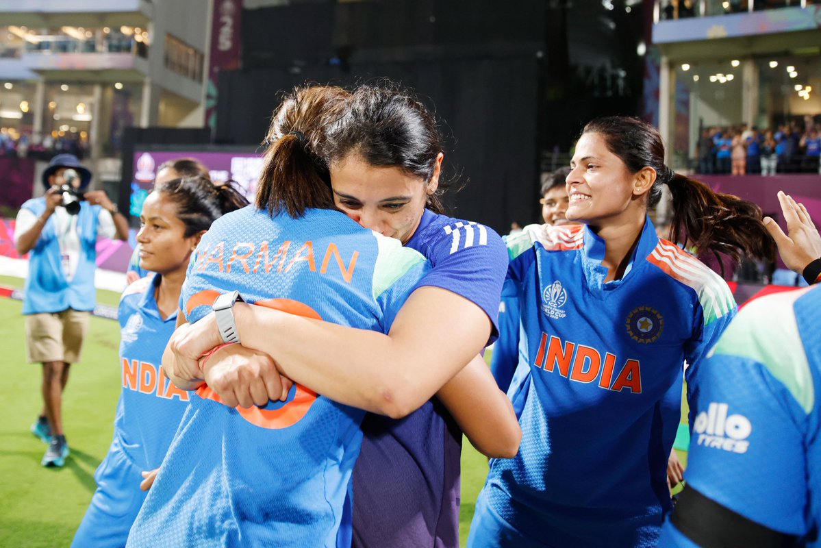 India win by 52 run.... 
Congratulations 🎉 🎉 🎉 
Well played 👏👏
#indwvpakw
#INDWvsSAW