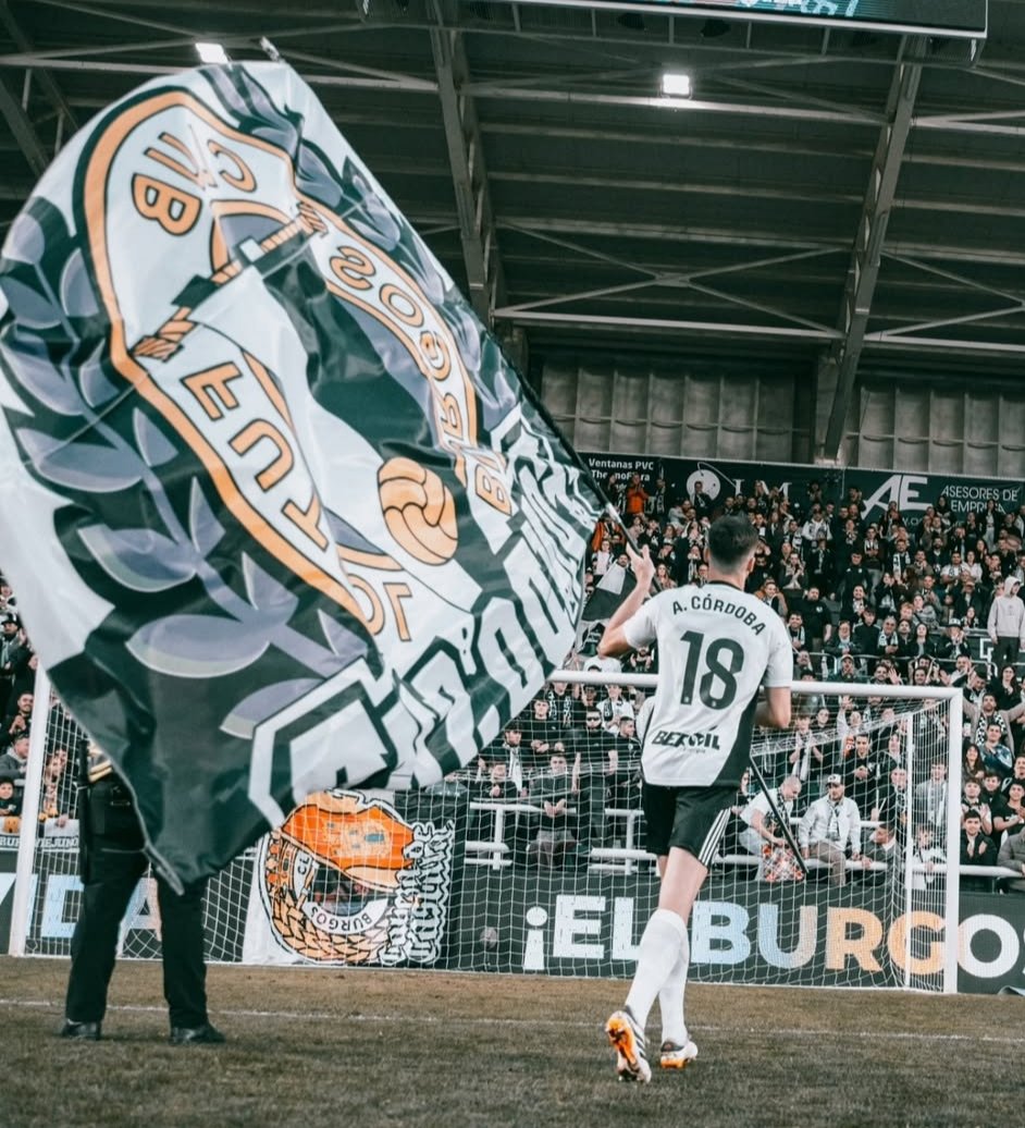 Siempre en el barco de nuestro CAPITÁN ✊🏼🤍🖤