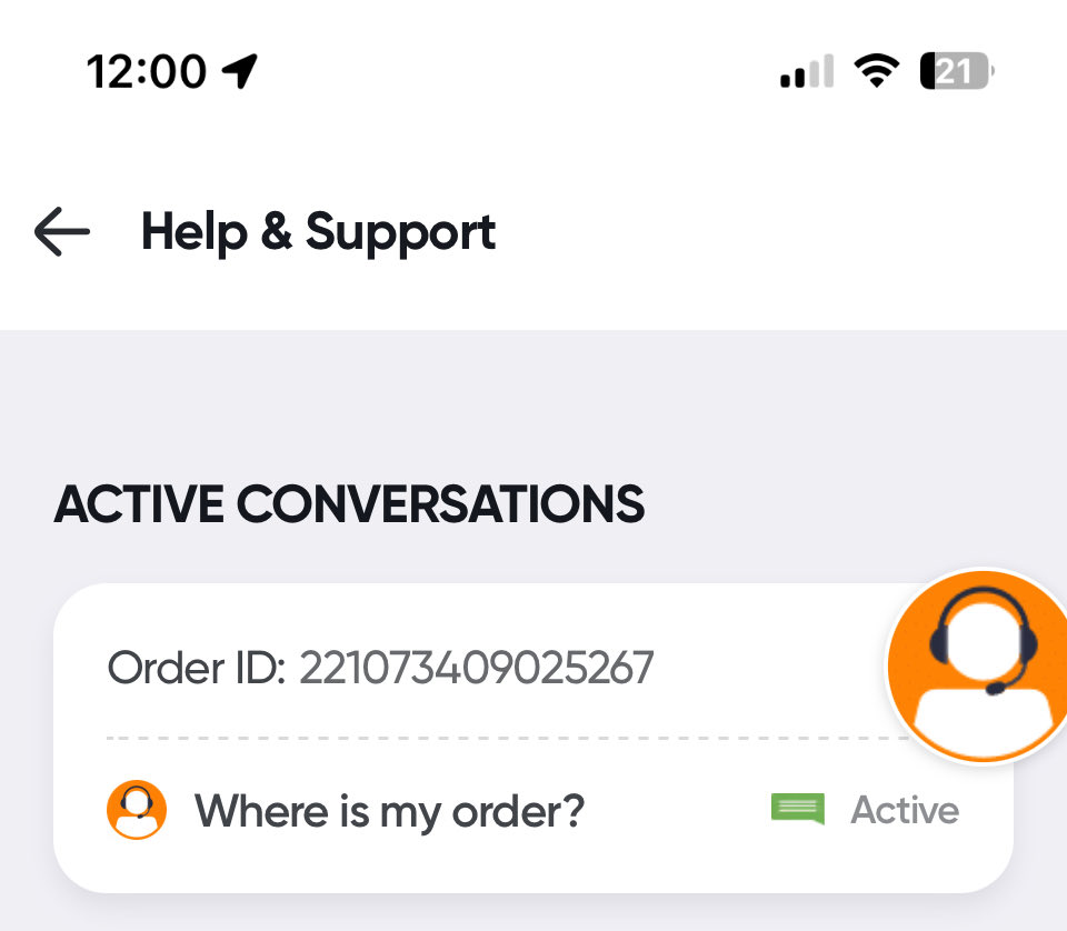 kunall1404's tweet photo. @Swiggy been more than an hour, it changed times 5-6 times it shows delivering in 5 mins then change it back to 7mins so shit manipulating experience every time. CS doesn’t answer, delivery boy neither. https://t.co/MPgNge21sH