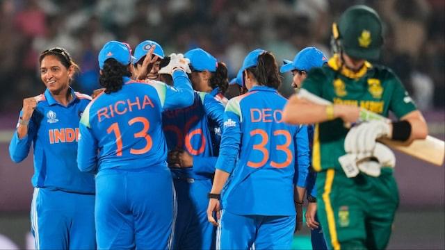 OpChoudhary26's tweet photo. 🎇🇮🇳🎇🎇 🇮🇳 #Champions
#INDvSA | #INDWvsSAW | #INDvsSA | #CWC25 | #ICCWomensWorldCup2025
#khaka #हरमनप्रीतकौर #deepti 
#Ghill #King #SRK 
#HarmanpreetKaur #captain 
#SmritiMandhana 
#Shafali #Verma 
#Jemimah_Rodrigues
#Deepti https://t.co/kvfGDf9ULm