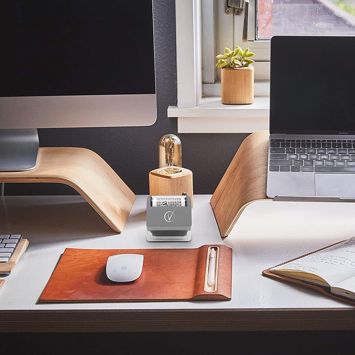 UnicunShop's tweet image. Don&apos;t let identity thieves steal your info!  Our Identity Protection Roller makes confidential documents unreadable. Keep your personal data safe &amp;amp; secure! 😉 unicun.com/product/identi… 🔐 #identitytheftprotection #privacymatters #dataprotection