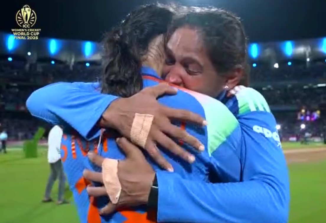 FarziCricketer's tweet image. PRICELESS. KAUR, You did it.