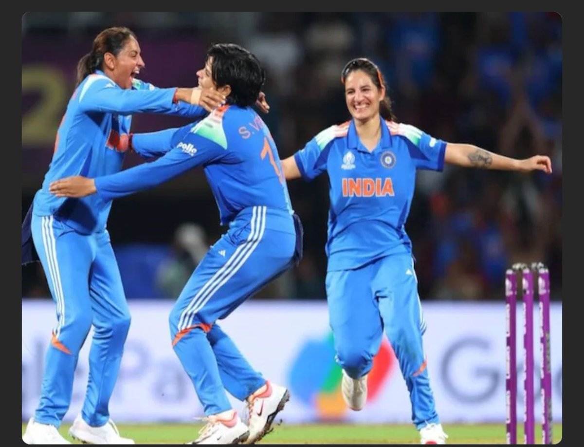 kbijendra's tweet image. देश की बेटियों ने दुनिया जीत ली है। बधाई #wwc #harman