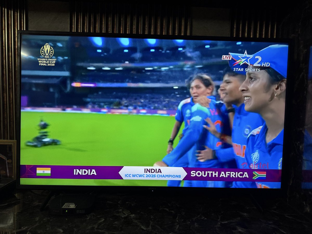 anujthinks's tweet image. Girls the great , congratulations India . #WomensWorldCup2025