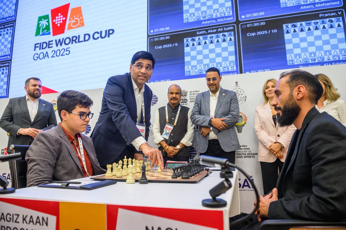 FIDE_chess's tweet image. Round 1 classical stage is complete! ♟️🔥

After two intense games, some players have already booked their place in Round 2 — while others will head into tiebreaks next, where rapid and blitz will decide their fate.

We will have 20 tiebreaks tomorrow! Stay tuned 👀

📍 Goa,…