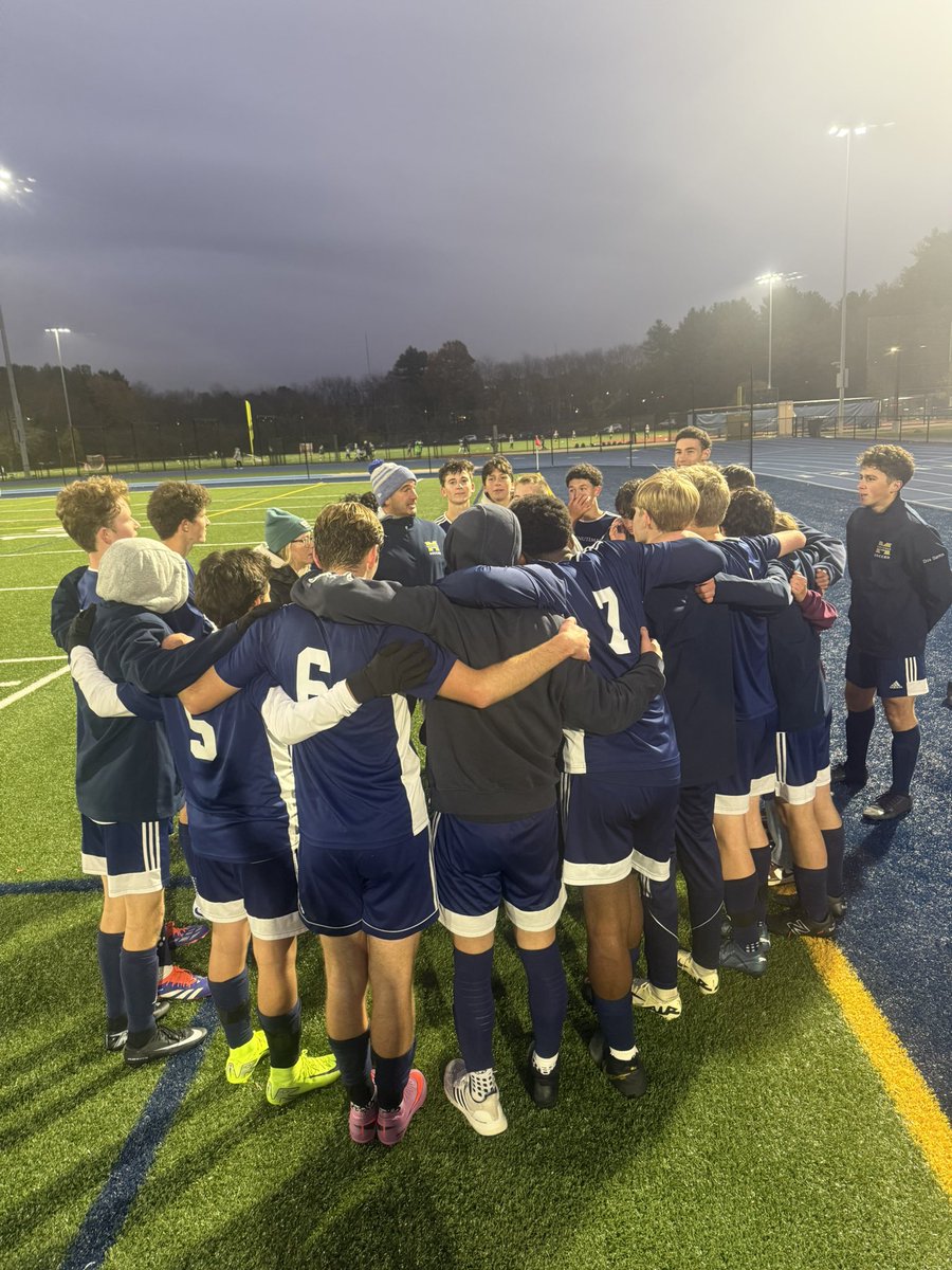 🚨 ⚽️ Boys and Girls Soccer to Participate in the MIAA Tournament Tomorrow ⚽️ 🚨

B Soccer @ Seekonk 4 PM 
- Revs enter as 38th seed fresh off winning the Voc Championship 

G Soccer @ Uxbridge  3:30 PM
- Revs enter as 46th seed.  

Wish both teams luck!

#gorevs
#competitors