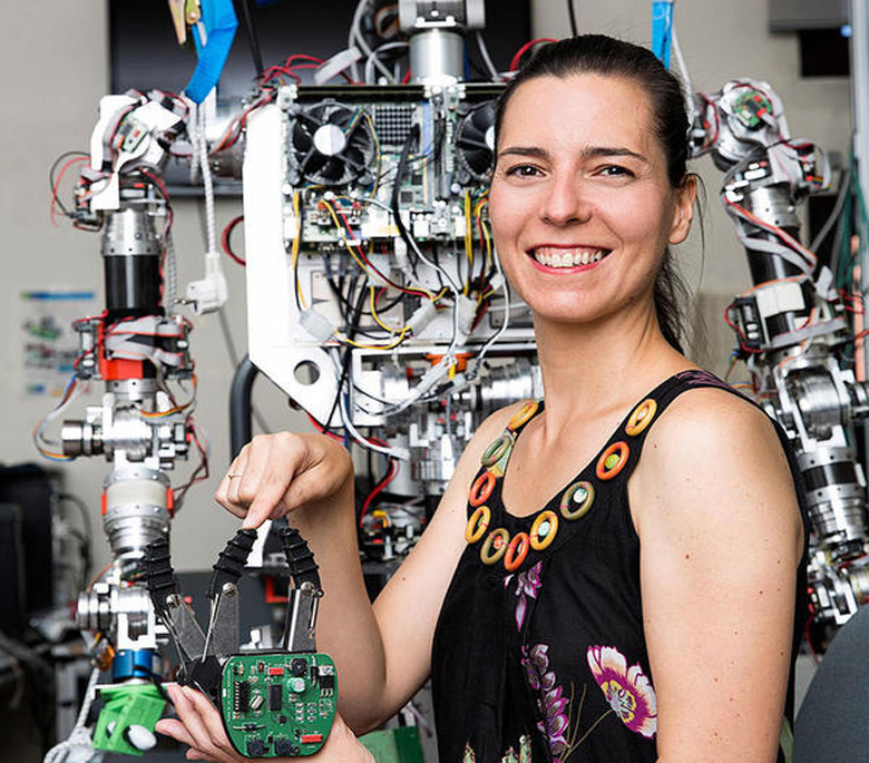 🔴En este episodio de Radio el Respeto, tenemos el honor de conversar con una de las mayores expertas en robótica de Europa, Concha Monje.
<a href="/mecanohumano/">Concha Monje</a> 

👉En directo: 🔗youtube.com/live/EBJmyN4px…