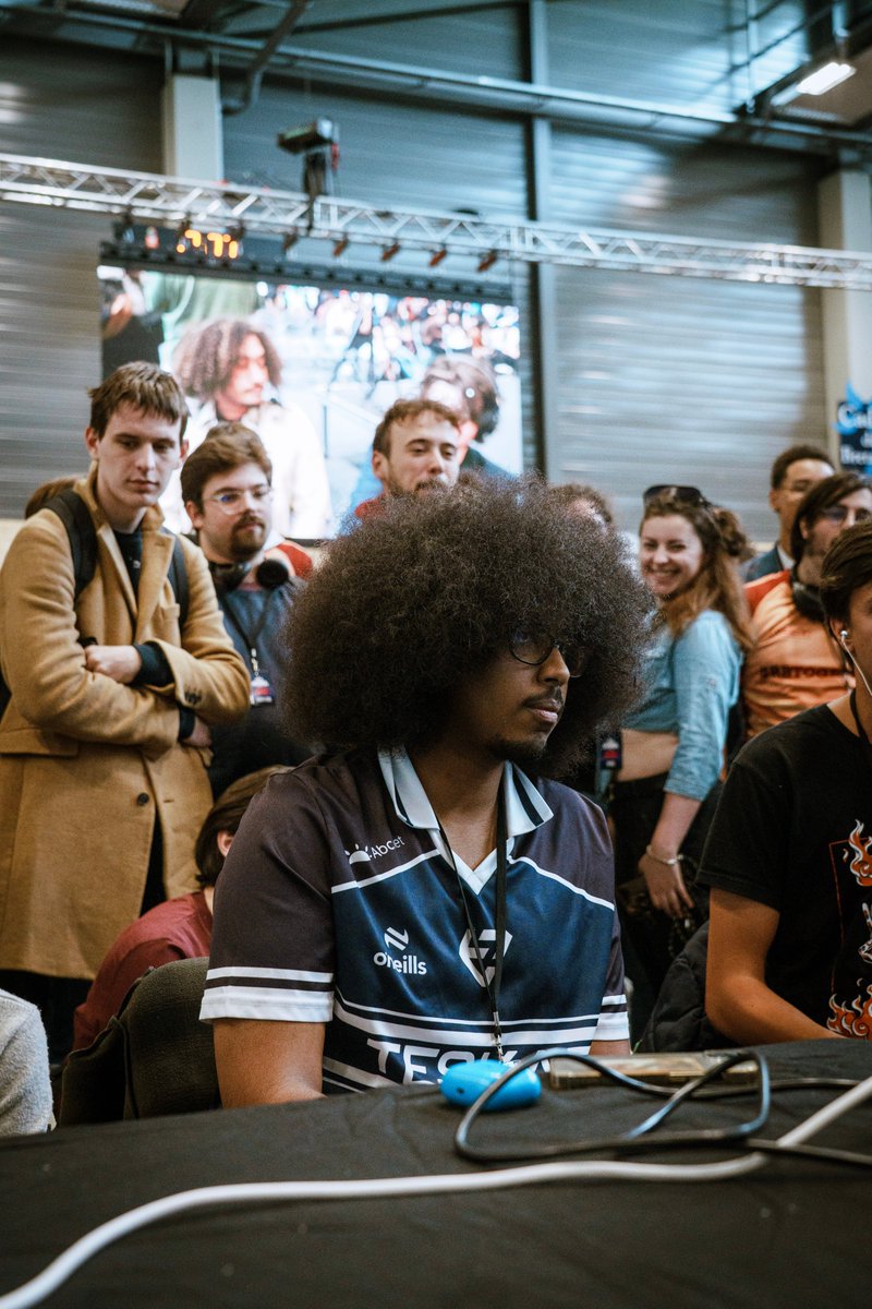 Vous voulez un beau maillot, pas cher, de qualité et soutenir un projet émergeant ? 🫡

Pas de soucis, notre maillot 2025 est encore en précommande pour SEULEMENT 37.99€ 💙

helloasso.com/associations/t…