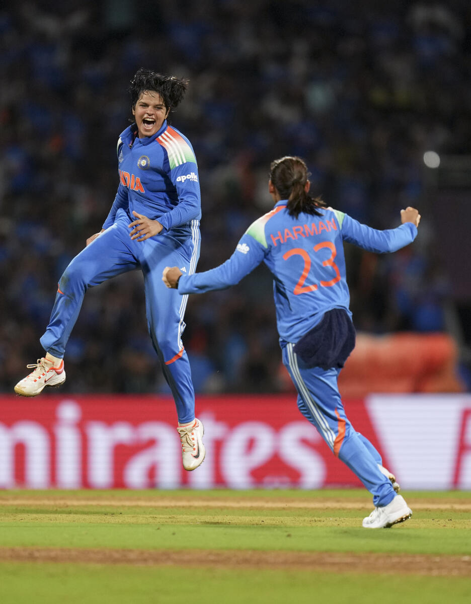 Six days ago, Shafali Verma was not even part of India's squad...

Today, she produced career-best efforts with both bat (87) and ball (2 wickets) in a World Cup final! 

She is named Player of the match! 😮

#CWC25 #INDvsSA