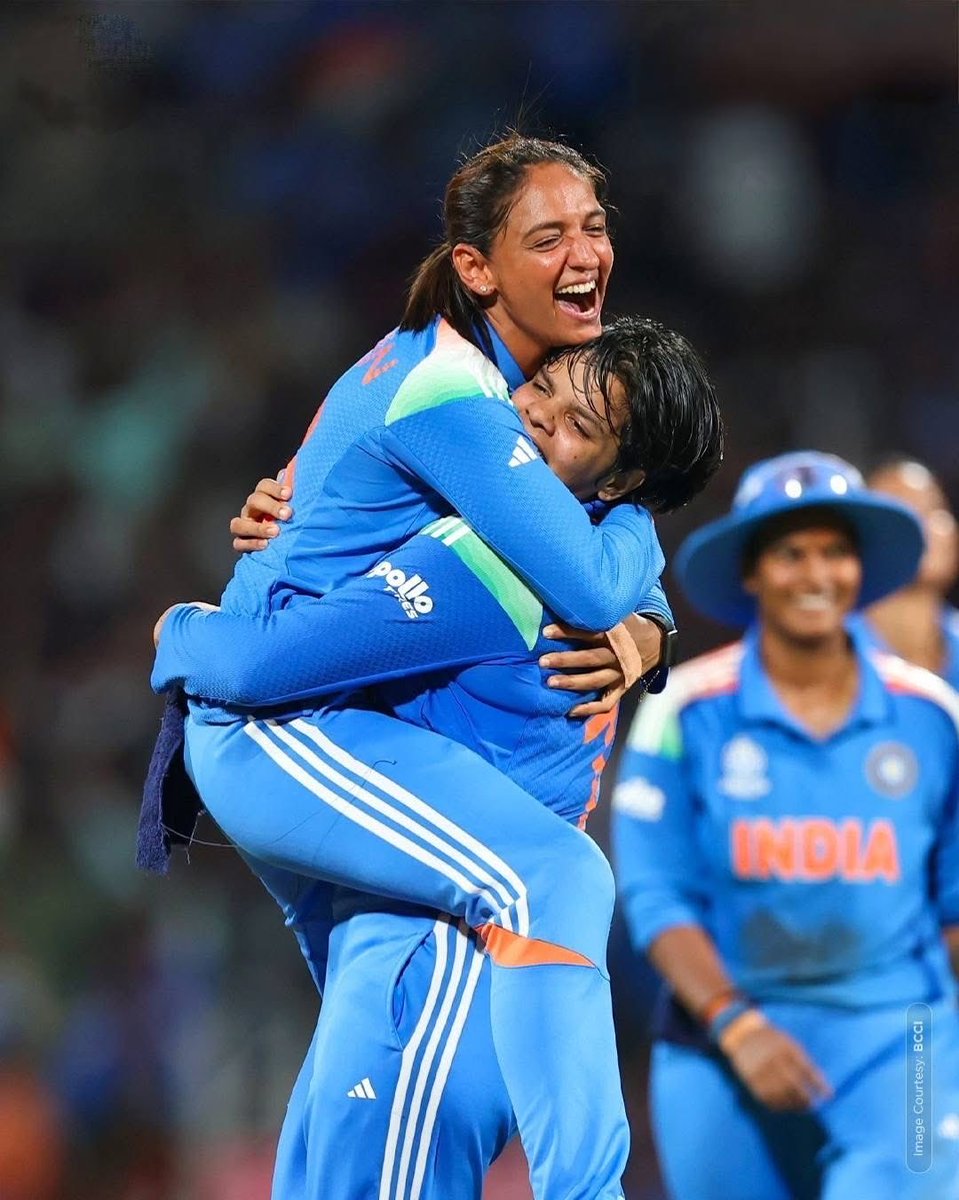 SatveerRajsthan's tweet image. CHAMPIONS 🇮🇳🏆

महिला क्रिकेट वनडे वर्ल्ड कप 2025 में ऐतिहासिक जीत दर्ज करने पर भारतीय क्रिकेट टीम को बहुत बधाई। 

महिला क्रिकेट टीम इंडिया ने ख़िताब जीतकर संपूर्ण राष्ट्र को गौरवान्वित किया है। #WorldCup #INDvsSAFinal