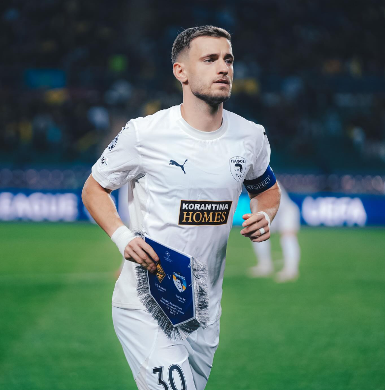 🇷🇴 Vlad Dragomir's last month was something else : 

⚽️ Goal vs AEK 🇨🇾
✅ Win &amp; 89' vs Moldova 🇷🇴
✅ Win &amp; 90' vs Austria 🇷🇴
⚽️ Goal vs Ethnikos 🇨🇾
✅ Captain &amp; draw vs Kairat in CL 🇪🇺
⚽️ Goal vs Omonia 🇨🇾
🅰️ Assist vs AEK 🇨🇾
⚽️ Goal vs AEL 🇨🇾

What else?