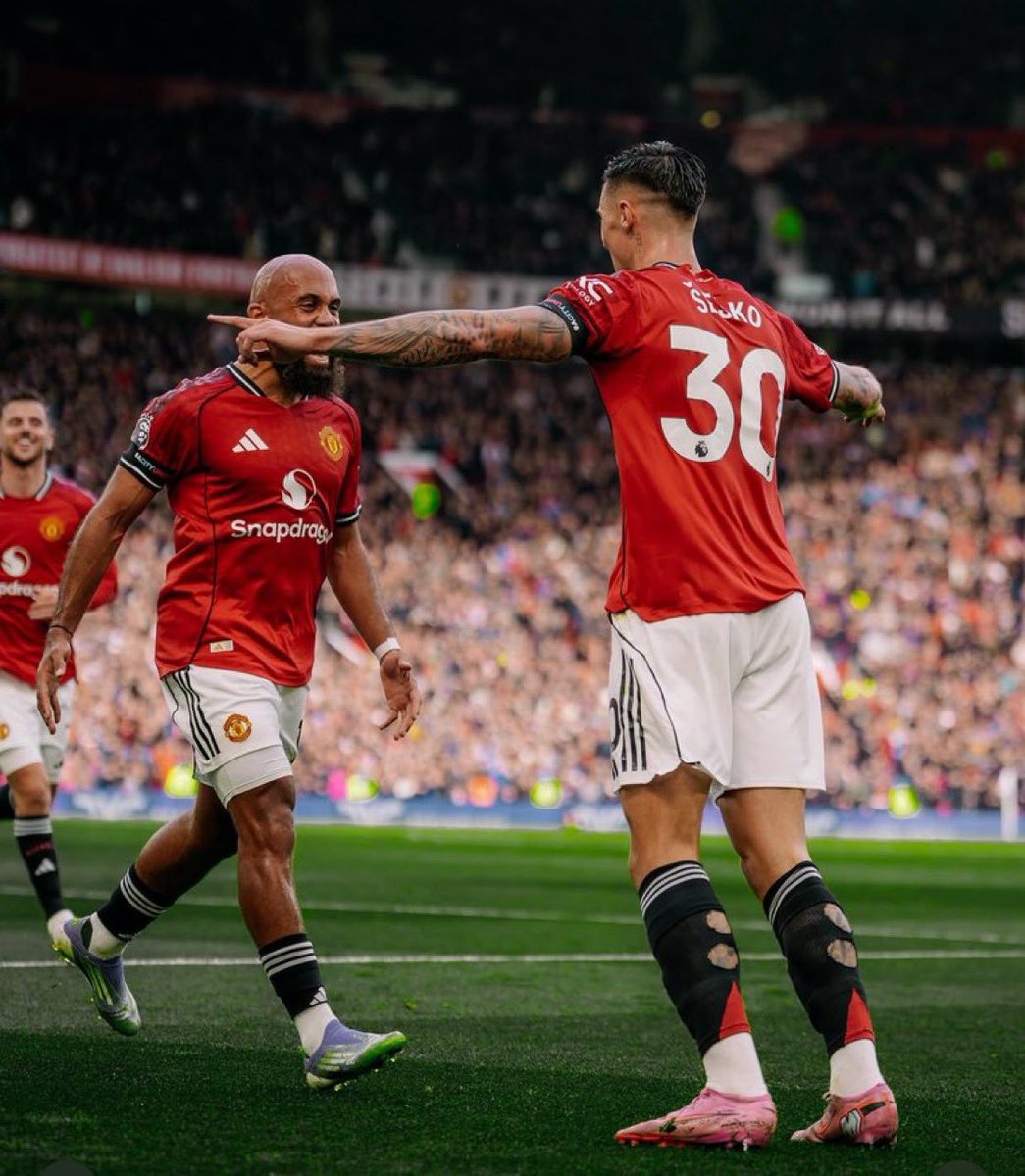 Are you a football fan searching for mutuals?

Drop your handle and follow whoever likes it
Like and repost for more mutuals❤️