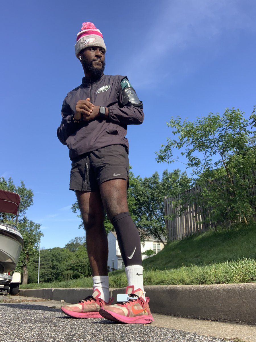 wilfriedboh's tweet image. in my Off-White™️ x Nike Zoom Flys i flew like my Philadelphia Eagles 🦅 this morning 
#JustDoItSunday
#NikeRunClub 

KONG 🦍 
Wilfried de Yaoundé 🇨🇲