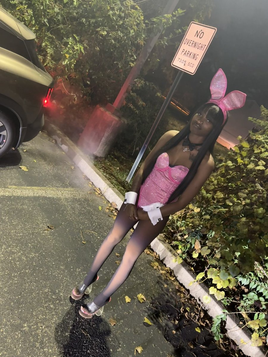 laurgotti's tweet photo. Outside the whole weekend 🫶🏾🩵🩷💜 https://t.co/6jgcG2qfyd