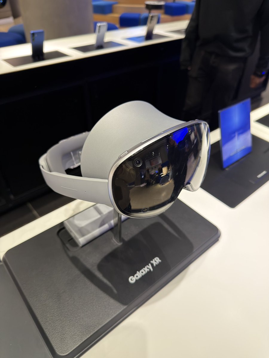 from__kp's tweet image. I did a Galaxy XR demo yesterday…from a Vision Pro owner, the Galaxy hardware felt cheap but I really liked the software. XR YouTube and immersive Google Maps was extremely cool. I kinda want one now 😅