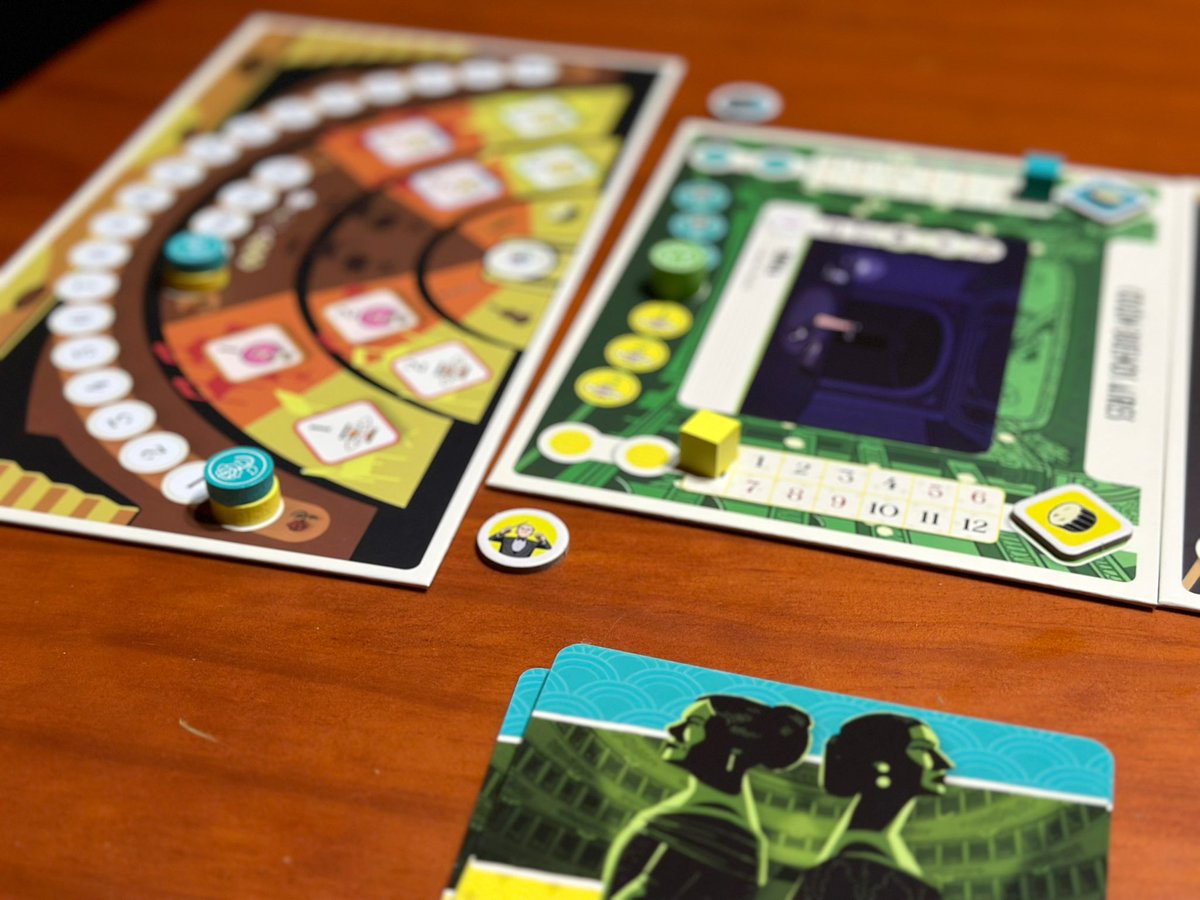 RedCodeGames's tweet image. Llegaron las divas! Un salto más de dificultad respecto a los anteriores de la serie Guerra sin balas, y se agradece mucho. Más planificación, más combos, más sesudo. Y otra vez más, un juego que sorprende en mecánicas.

🎲 La batallas de las divas 
@SaltPeppergames