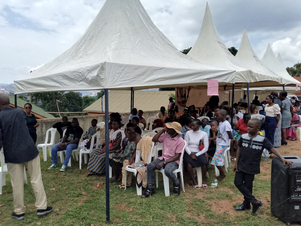 Teamwork that saves lives!
Grateful to all partners <a href="/rctkampalasouth/">Rotaract Kampala South</a> <a href="/RotaryKlaCity/">Rotary Club of Kampala City</a> &amp;volunteers for making the Seguku medical camp and first aid training a success.
We learned lifesaving skills:fromCPR to bleeding control. You made a difference!

#FirstAidTraining #RotaryInAction