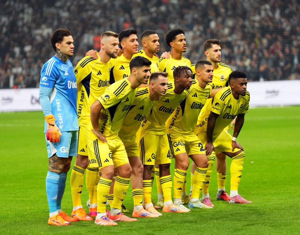 Süper Lig'de bu hafta:

❌ Galatasaray puan kaybetti. 
❌ Trabzonspor puan kaybetti. 
❌ Beşiktaş kaybetti. 
✅ Fenerbahçe kazandı.