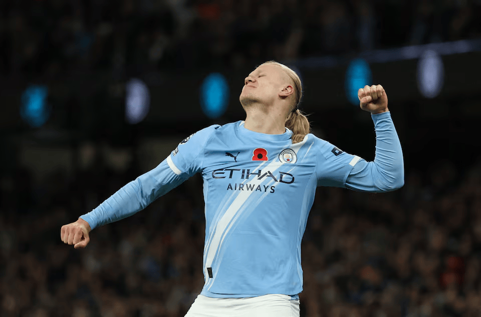 Erling Haaland scored twice as Man City beat Bournemouth 3-1, moving to 2nd in the Premier League. The Norwegian now has 13 goals in 10 games, guiding City within six points of leaders Arsenal. #MCIBOU #Haaland #PremierLeague #ManCity