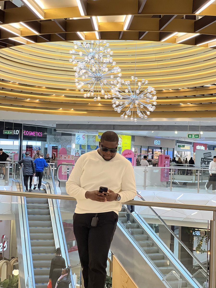Uche__miller's tweet photo. Less involvement, less commitment. https://t.co/AX2a72bHUy