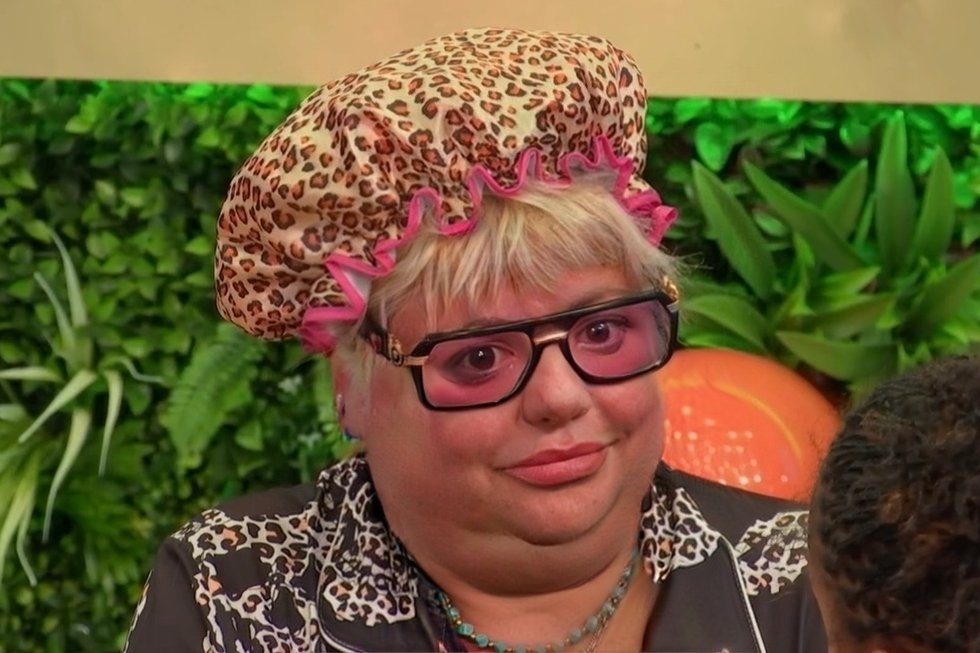 She's a vile greedy cunt, I've never hated a housemate like this since the cunt that is Helen Wood #bbuk