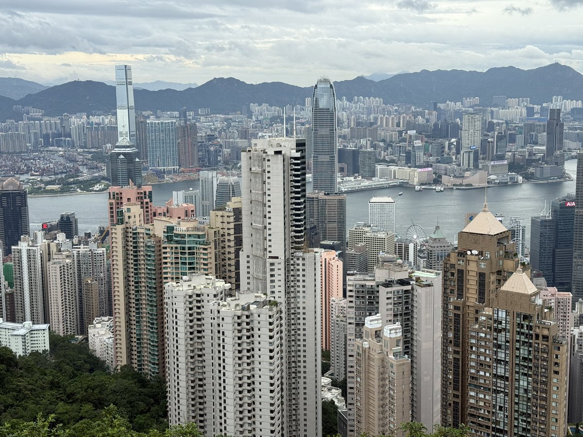 Not Cool 🇨🇮 (@alextrescool) on Twitter photo 