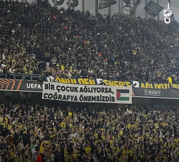 Tebrikler Fenerbahçem 💛💙

 #FBvBJK