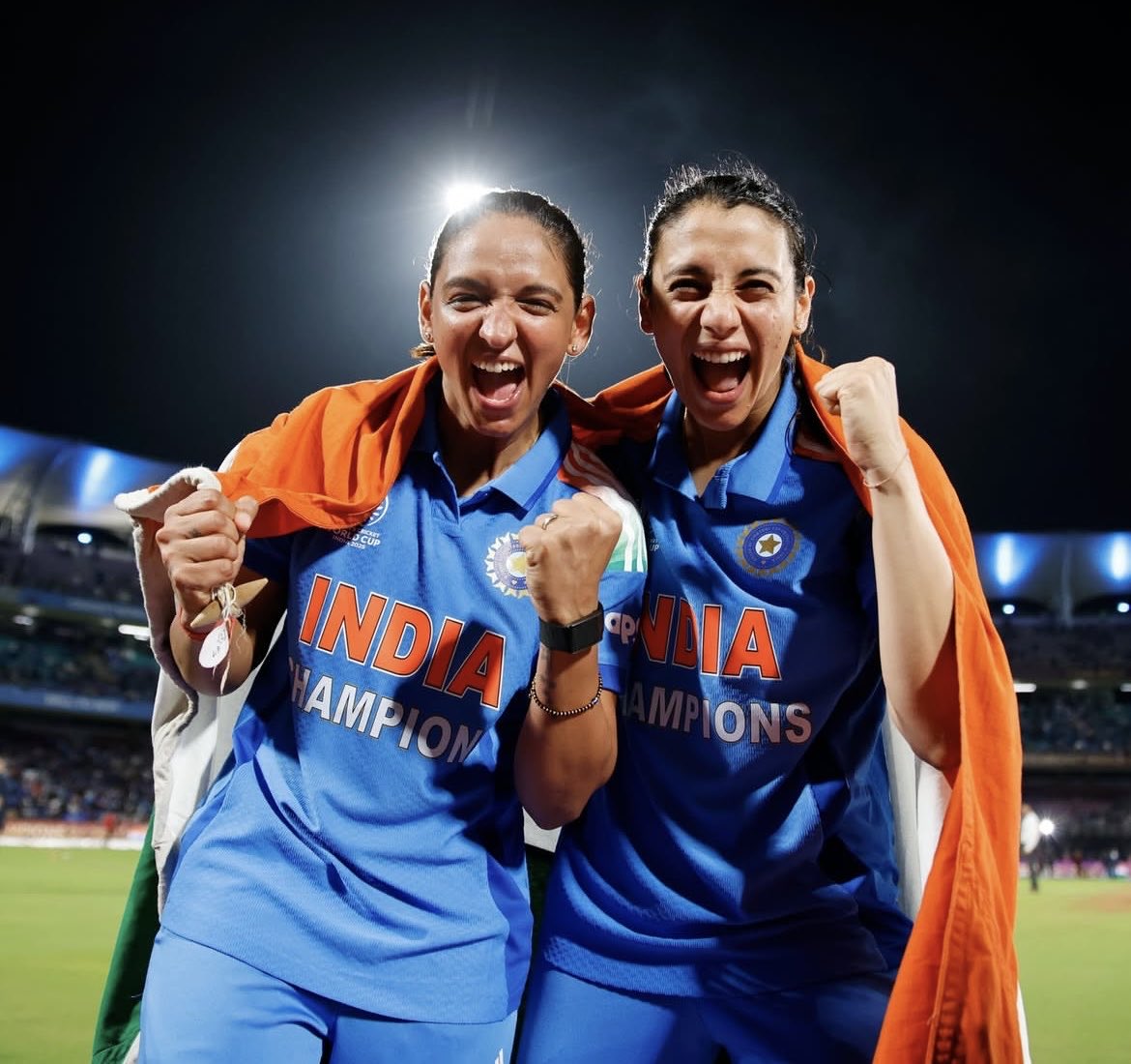 Aneeeshaa tweet media