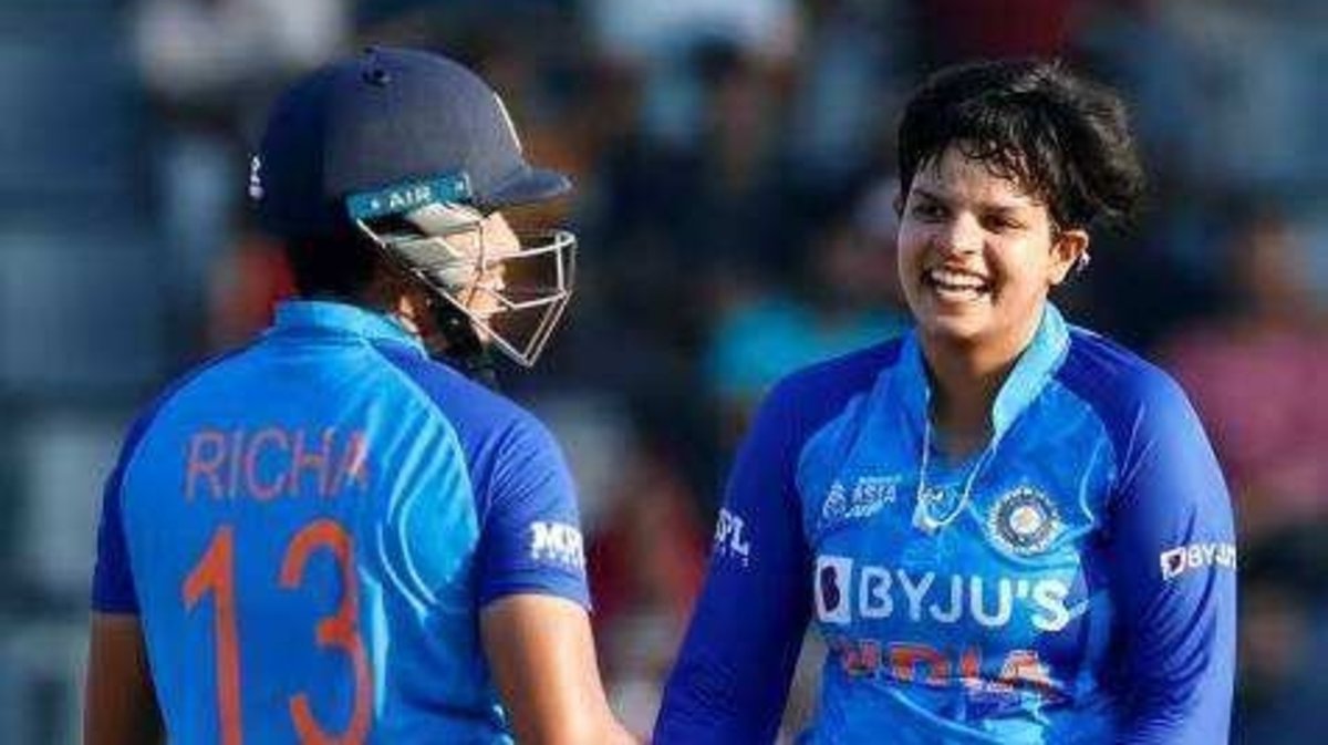 kaustats's tweet photo. Shafali Verma and Richa Ghosh become the first 2 women to win a World Cup at both Under-19 and Senior level. https://t.co/T4lKF7LRmx