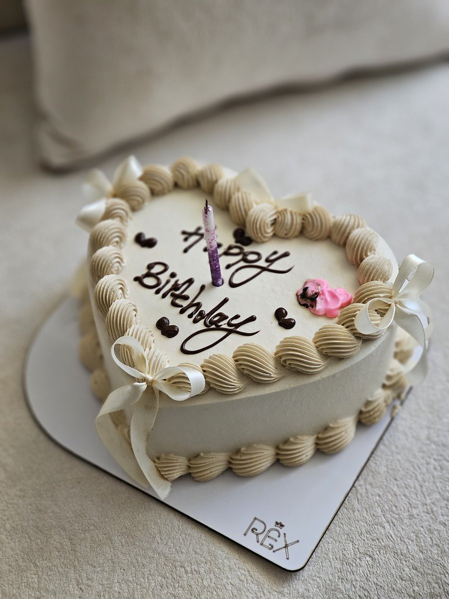 Haaniiiii's tweet photo. Hoşgeldin 31 🎈 https://t.co/imRe7Fj4dB