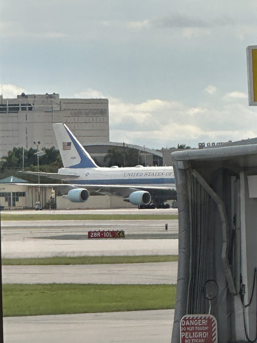 #pbi #delay #airforceone #United