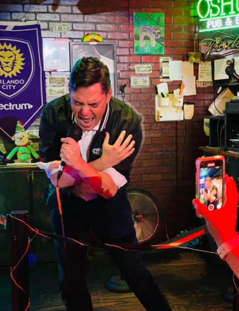 Amanda Holmes tweet media