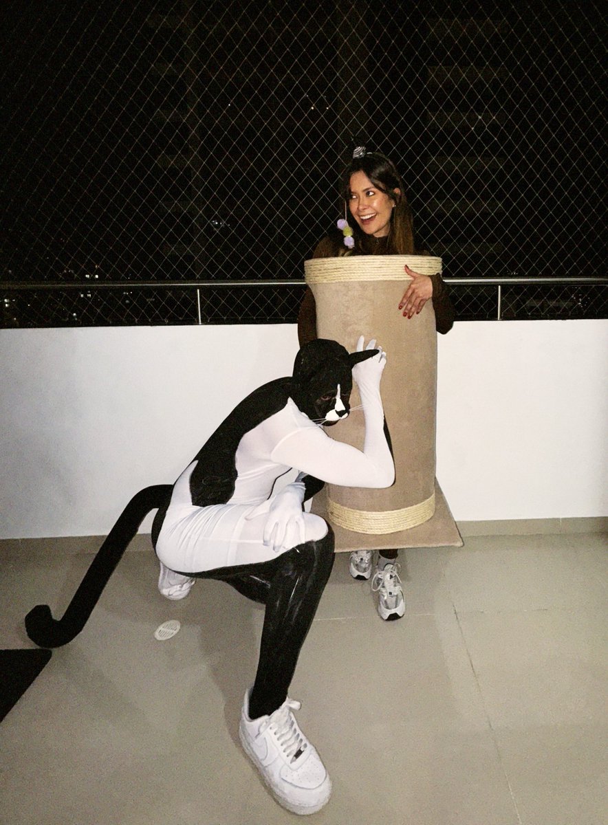 mnamaldonado's tweet photo. Espero que su mamá biológica sepa que estamos obsesionados con él. #Halloween  @CharlieRuizs https://t.co/RKUkuLXavM