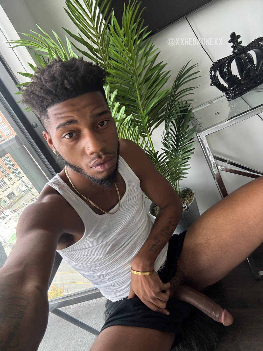 Playboii Meer🧱 tweet media