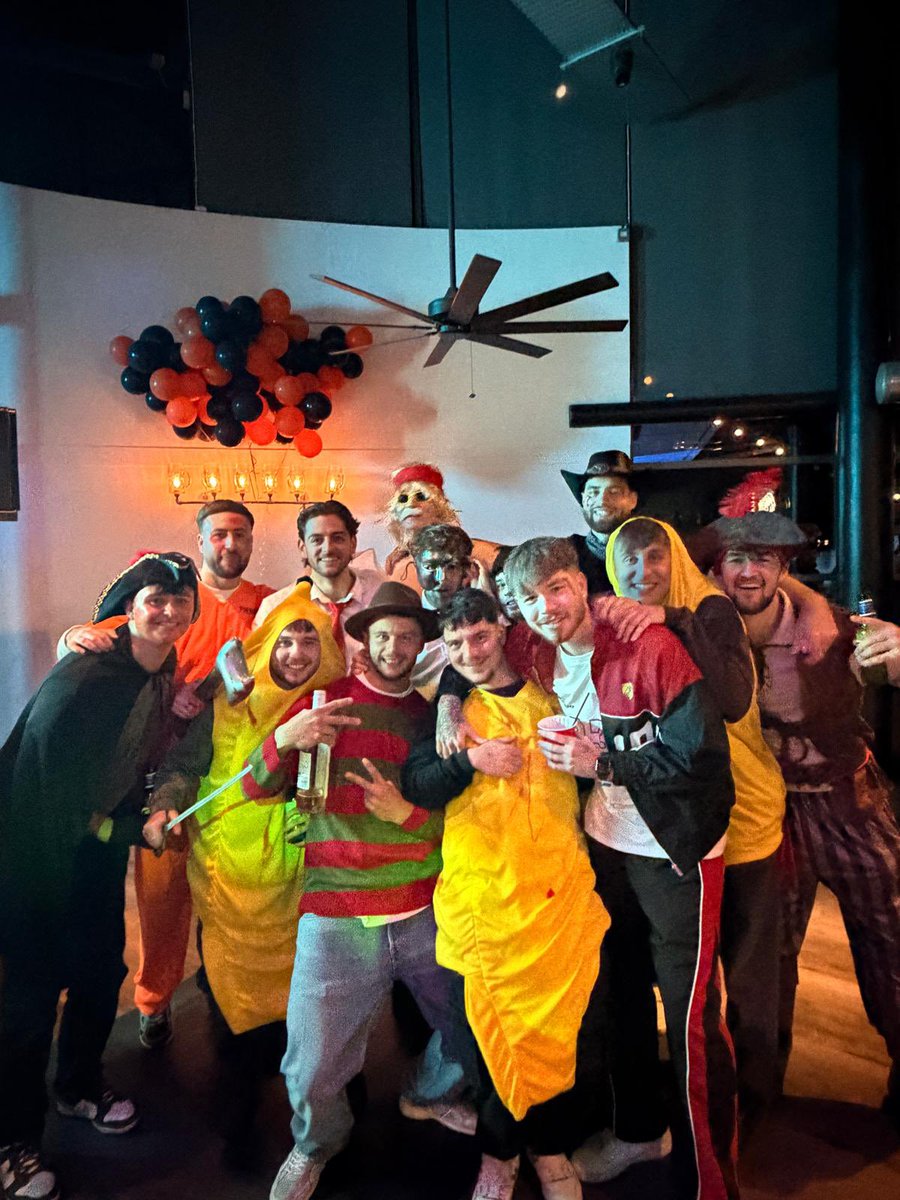 TRFCMens's tweet photo. 5-0 win ✅ 
Saturday Social 🕺
Team Curry 🍛 

(Matthew died after 1 beer) https://t.co/iaEiKYzcNY