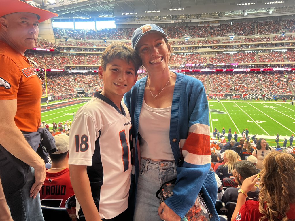 Sandi Veliz tweet media