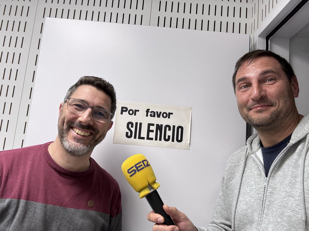 Chsss 🤫
Cuando Josiño habla en la emisora los demás escuchamos🫡
Todo listo en Zaragoza para medirnos al actual colista en nuestro peor momento de la temporada🤡
Barcia se cae del once
Como lo veis??🤔
Todavía con la resaca del Halloween??🎃
Te lo contamos en La Ser
#ForzaDépor