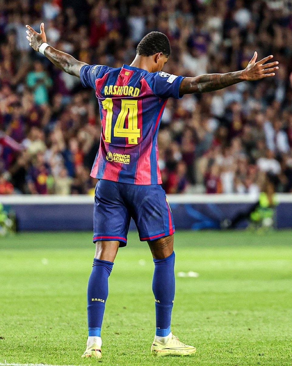 PeakSxnti's tweet image. A Manchester United reject is Barcelona&apos;s best player.. Technical league indeed.