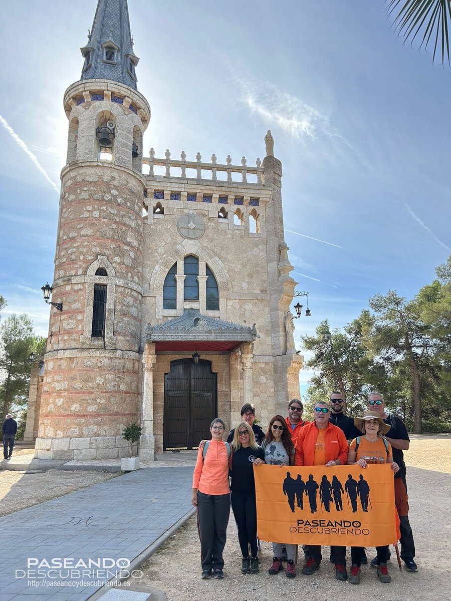 paseandoydescu's tweet photo. ERMITA VIRGEN DEL ROSARIO DE LOS PASTORES - HUERTA DE VALDECARABANANOS.
Ermita de estilo modernista, construida por el Arquitecto Jesús Carrasco-Muñoz, consagrada en el 1910. Propiedad de la familia De Mora Mortero y López donde descansas sus restos. Cedida al pueblo de Huerta. https://t.co/BAQOa8rh5D