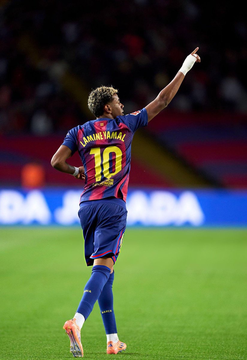 RaphinhaaV1's tweet image. STARBOYY ❤️💙