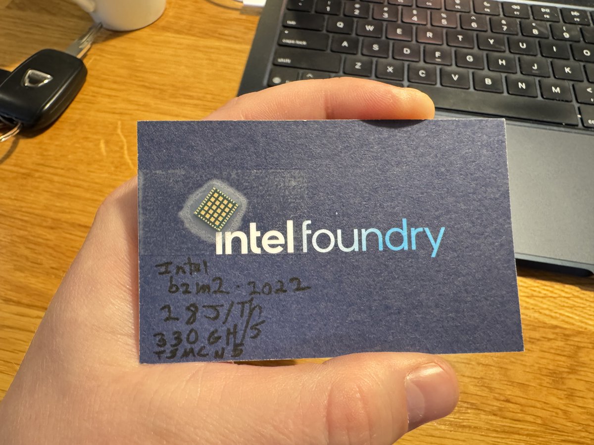 Show me a more Bitcoin business card.

This one has a working mining chip 🤯