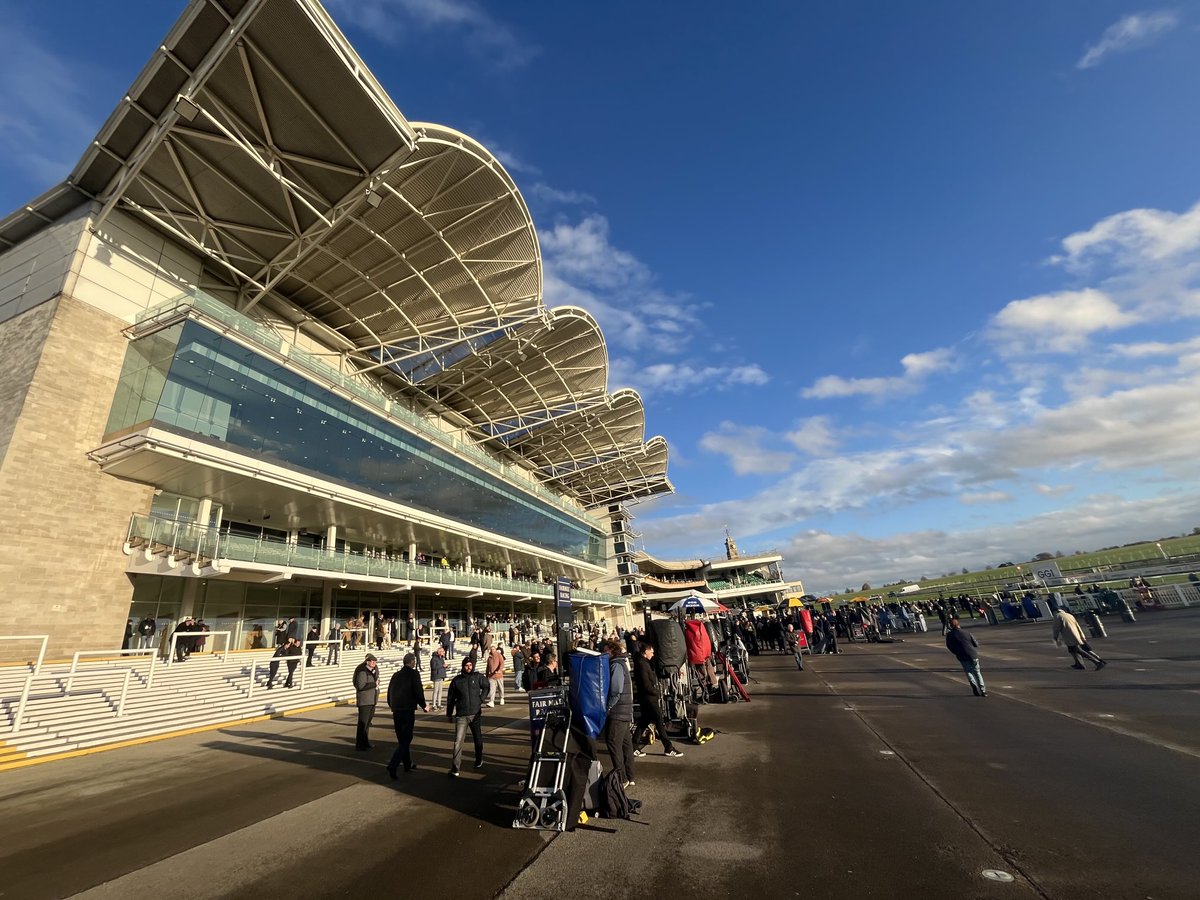 Final meeting of the flat season