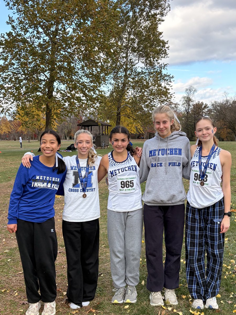 Outstanding racing Metuchen XC!  Runner Up Central Jersey Group I

Season best team average of 20:21 led by Ella Andersen (18:55) followed by first year runner Taylor Zaneto (19:48), Amber Murray (19:49), Lucy Ongteco (21:22), Jordi Woods (21:58)

Congrats to our boys- champions!