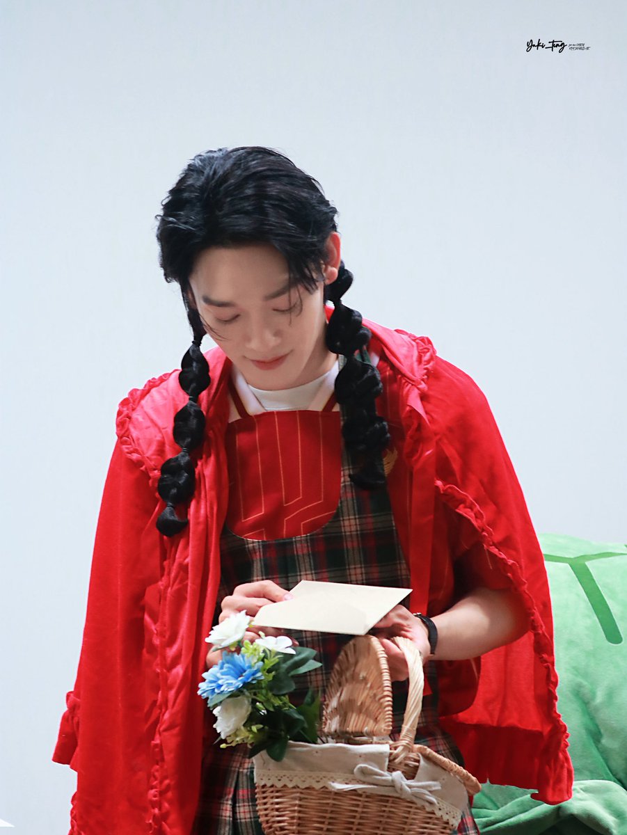 jongdae’s duality🙂‍↕️🫶🏼