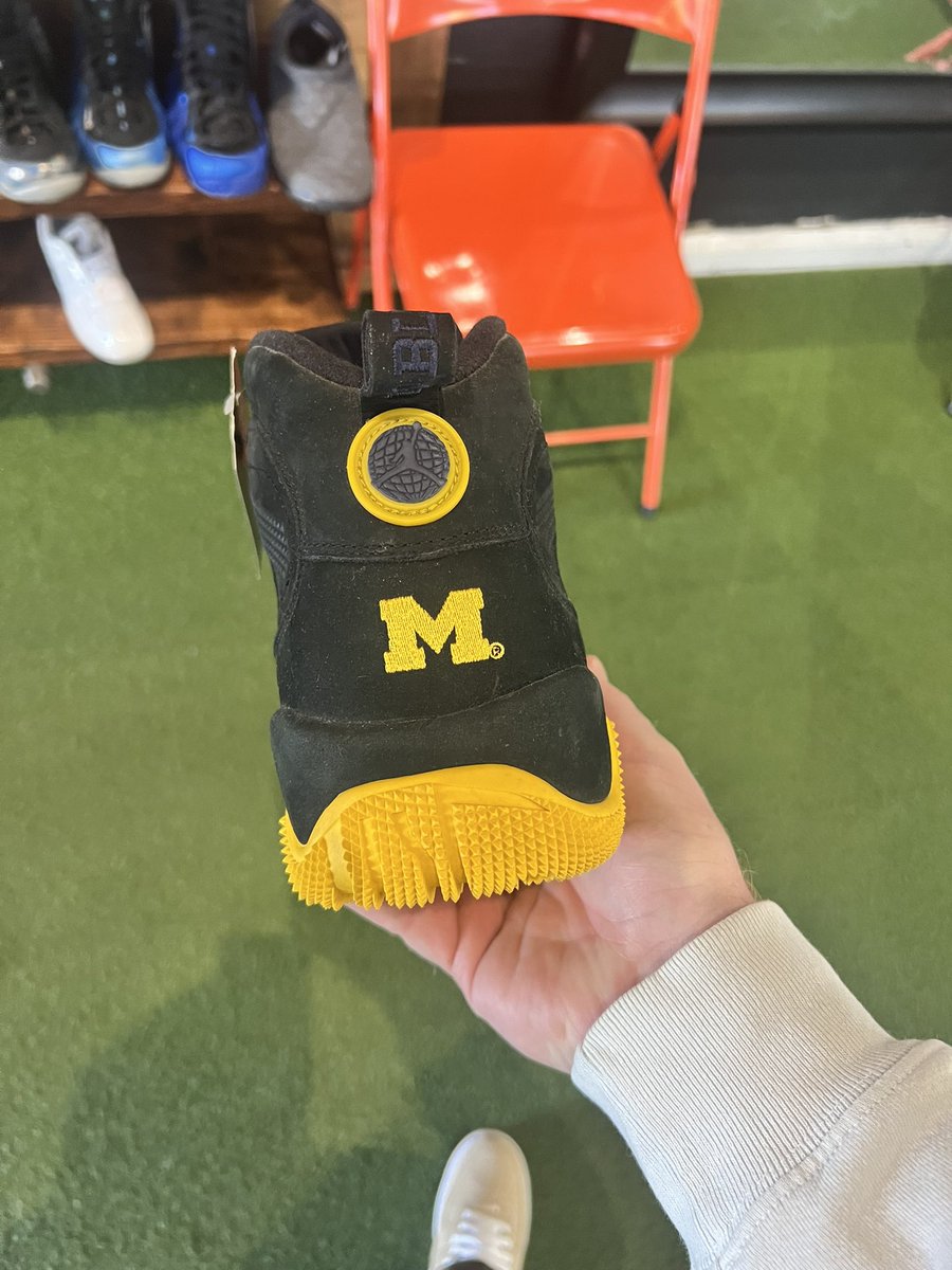 Anyone need? Worn Size 12 OG BOX.. 

$200