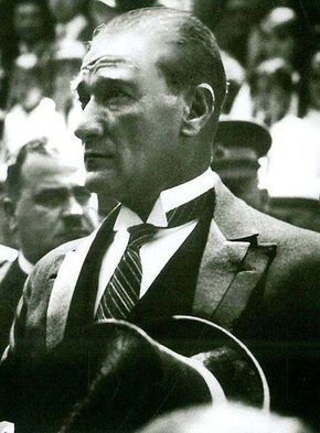 Biz, büyük bir devrim yaptık.
Memleketi bir çağdan alıp yeni bir çağa götürdük.
Birçok eski kurumu yıktık. Bunların binlerce taraftarı vardır. Fırsat beklediklerin unutmamak lazım. 
En ileri demokrasilerde bile rejimi korumak için sert tedbirlere başvurulmuştur.