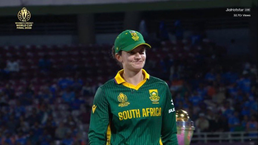 BalramDudawatt's tweet photo. किसी के हिस्से में जीत आती है, किसी के हिस्से में संघर्ष"
◆ Laura Wolvaardt को 🫡💯
#CWCFinal | Team India | #CWC2025 #WomensWorldCup2025 https://t.co/qYog4Z7gB4