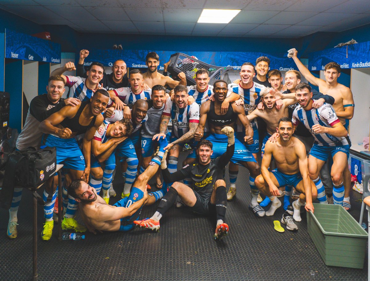 ⚔️ ¡𝑵𝒖𝒆𝒔𝒕𝒓𝒐𝒔 𝑮𝑼𝑬𝑹𝑹𝑬𝑹𝑶𝑺𝑺𝑺! 💪
📸 Esta foto tiene cositas... 🤪

#RealAvilésIndustrial 🔵⚪🔴