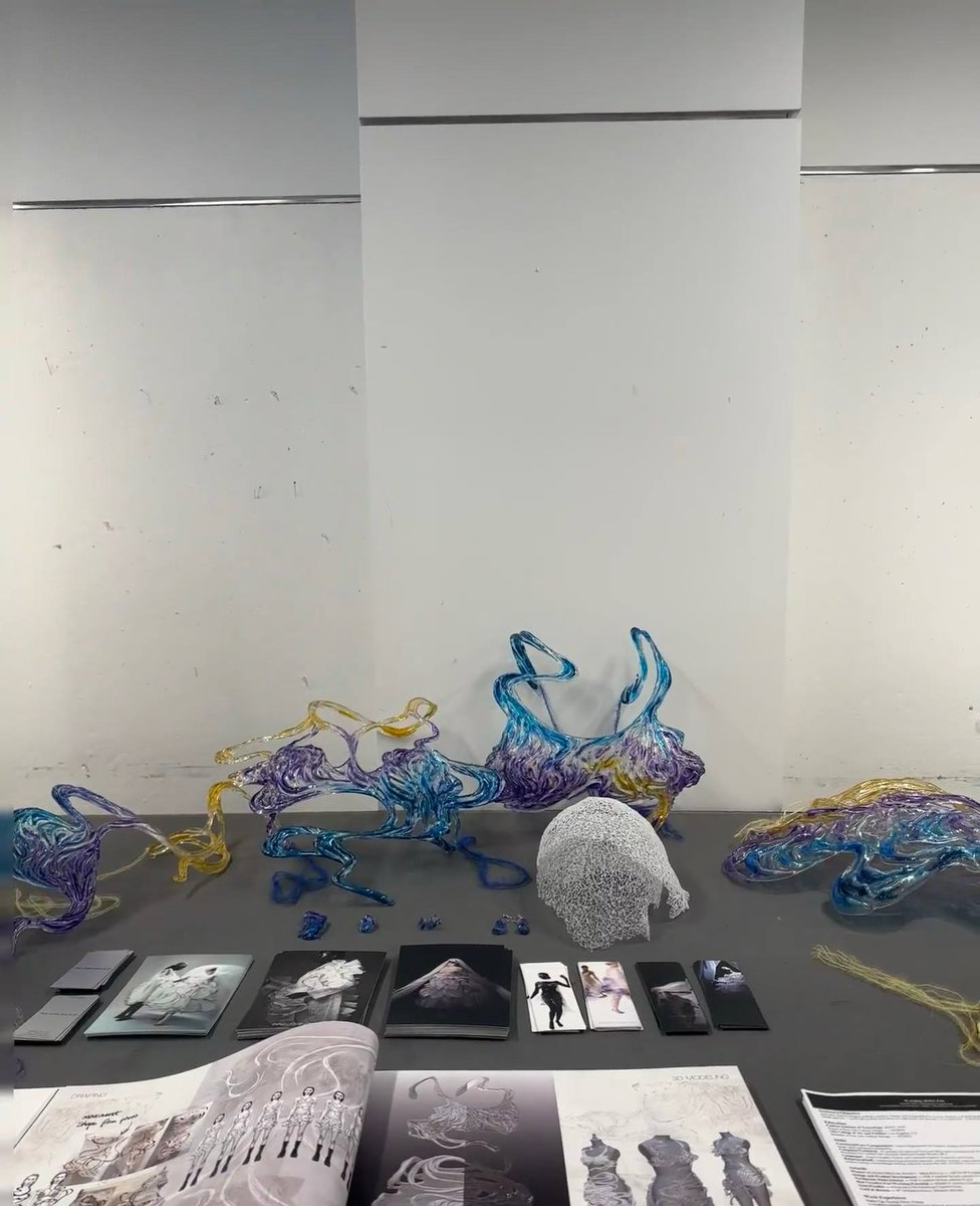 Ashleybe8rmk's tweet image. Bold, daring, and meticulously crafted – this design is anything but ordinary. Every detail makes a statement. 🔥 #InnovativeStyle #DesignRevolution